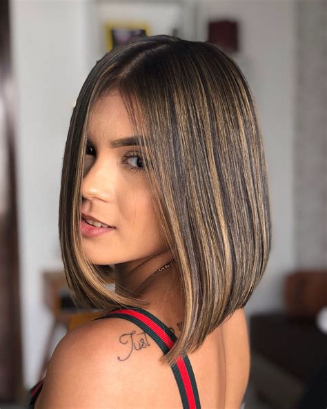 morena iluminada nas pontas cabelo curto|Morena iluminada cabelo curto: 30 fotos para se inspirar